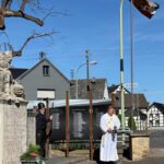 Ein Mahnmal für den Frieden – in Sinzenich wurden neue Gedenktafeln der Dorfgemeinschaft feierlich eingeweiht